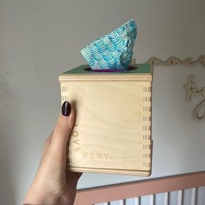 Lovevery tissue box- sensory kit